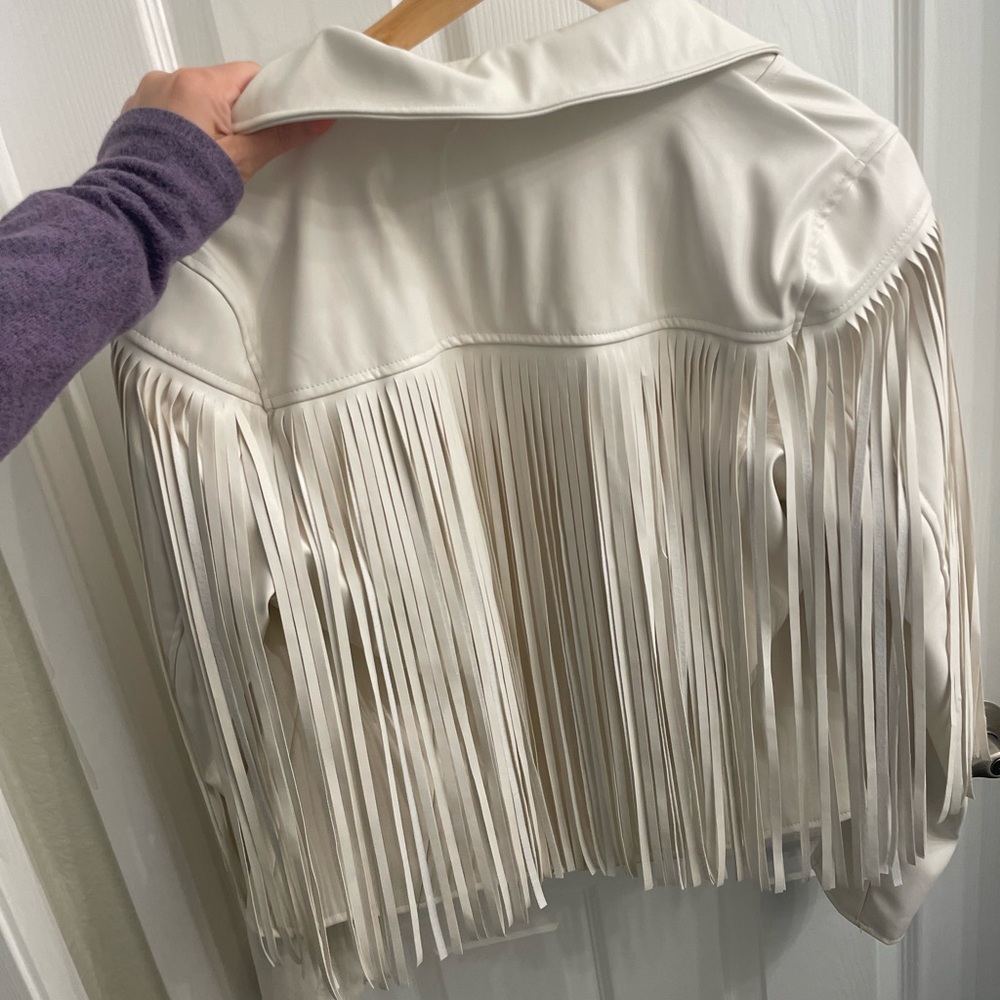 Fringe off white jacket! Perfect for country concert! Side medium